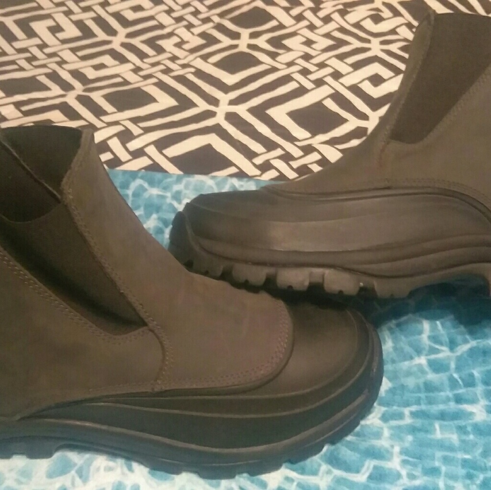 Lands end slip on boots sz.10.5EE
